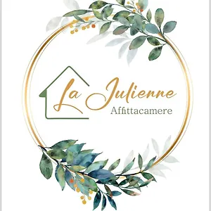 La Julienne Konukevi Napoli